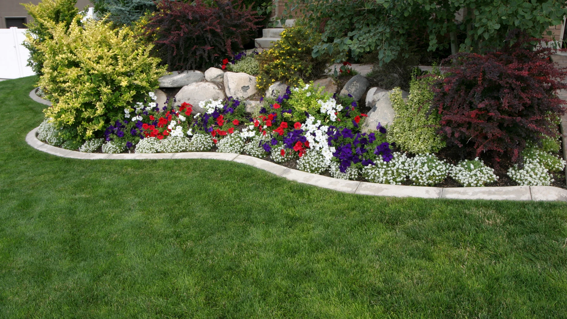 Flower Bed Design project in Calgary โ photo 1
